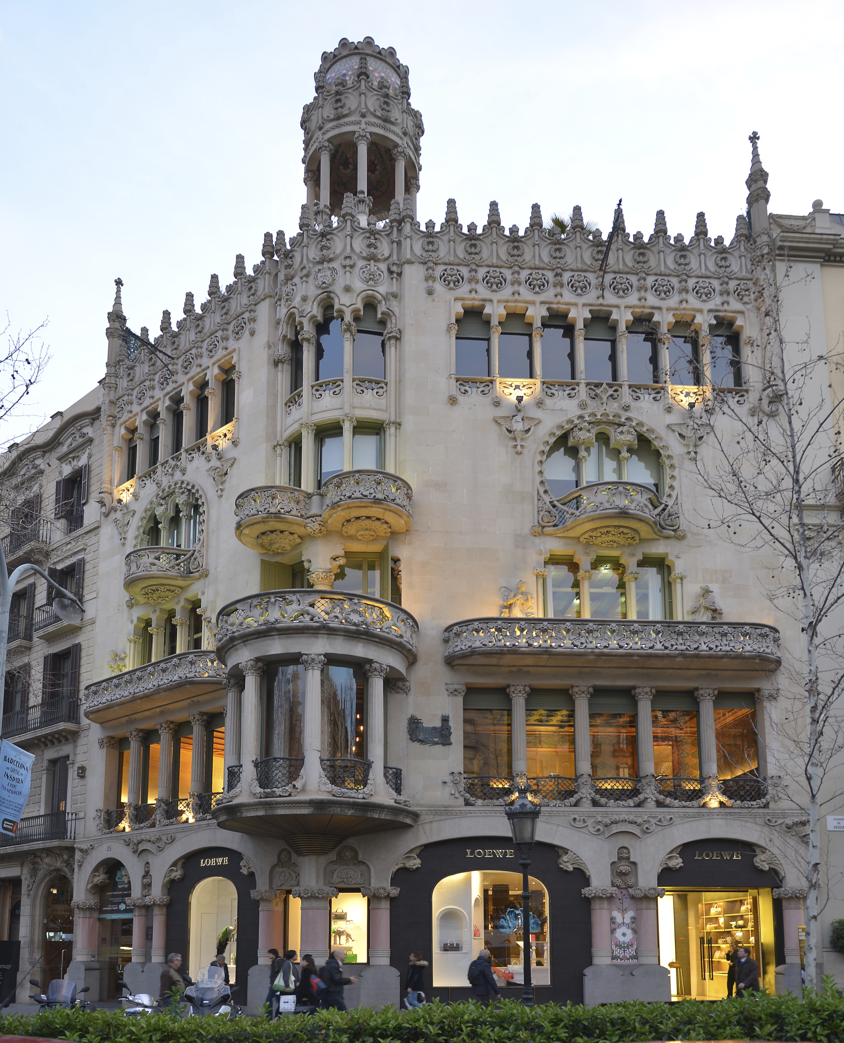 Gema Martí: “Gaudí y Domènech i Montaner tenían buena relación, se ayudaban y se apoyaban”
